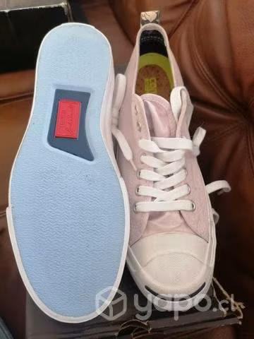 Zapatillas Converse nuevas y originales