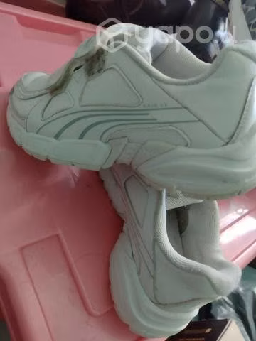 Zapatillas 32 excelente estado - Imagen 5
