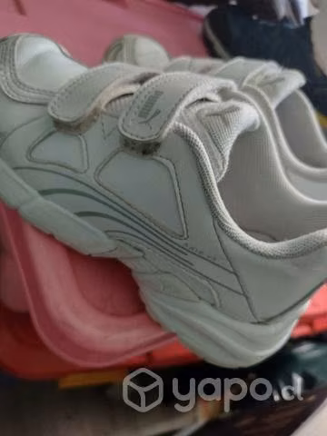 Zapatillas 32 excelente estado - Imagen 2