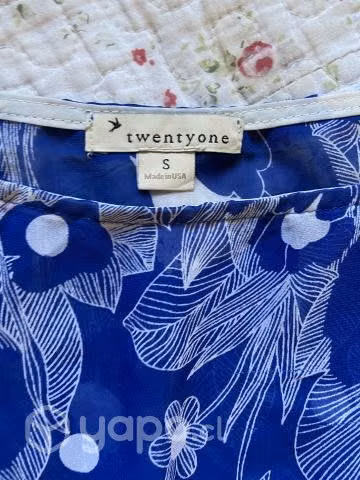 Polera con vuelos - Imagen 2