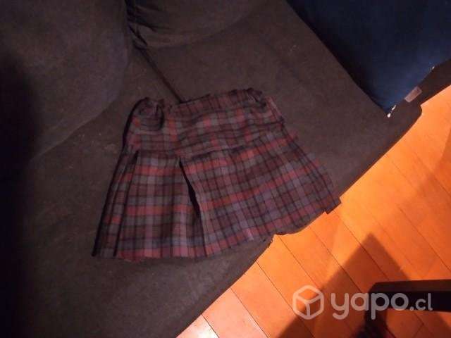 Uniforme colegio pto montt - Imagen 2