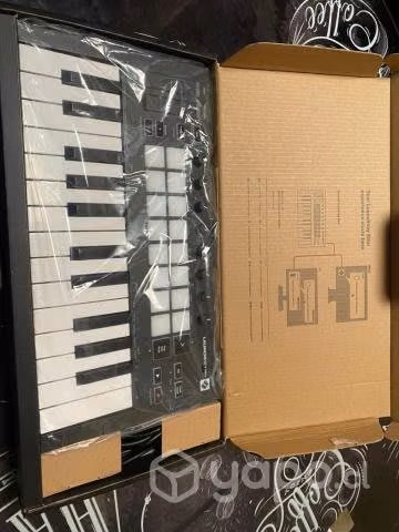 Teclado MIDI Novatio