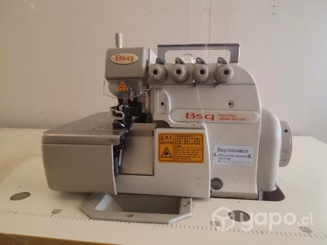 Máquina overlock industrial