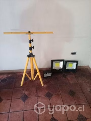 Trípode más focos - Imagen 2