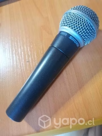 Micrófono Shure SM58 poco uso con accesorios - Imagen 2