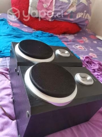 Par de parlantes philips solo por no uso