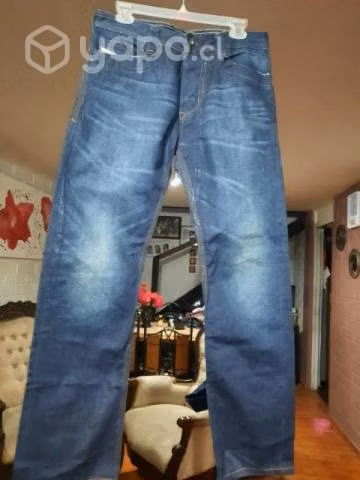 Jeans marca diesel