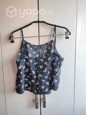 Polera, camisa, short
