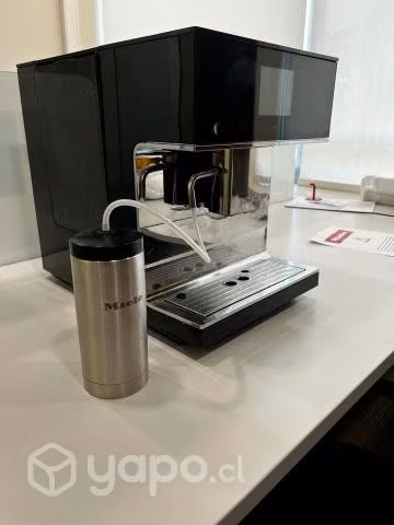 Cafetera Miele CM 7500