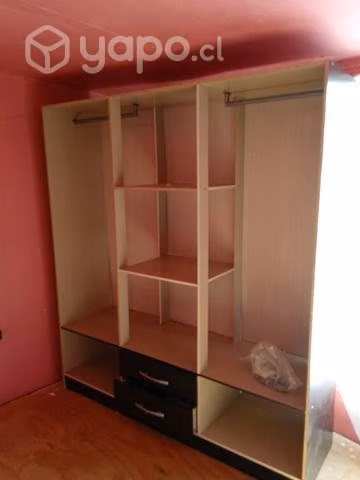 Ropero casi nuevo