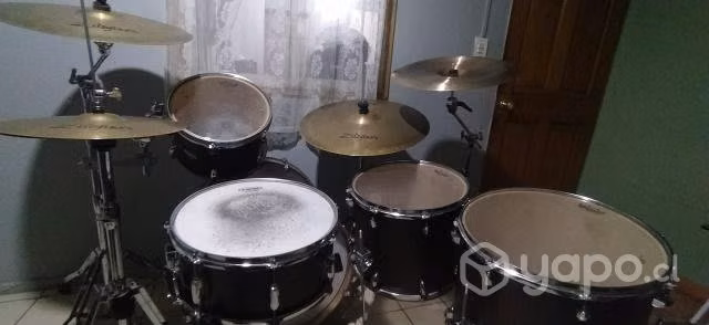 Bateria mapex mars, atriles y platillos