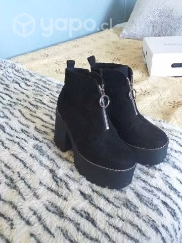 Zapatos poeme, nuevos, solo un uso