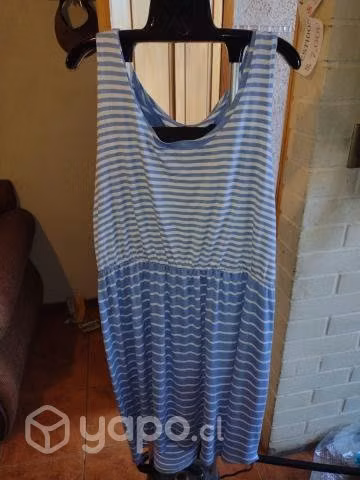 Vestidos y poleras extralinda