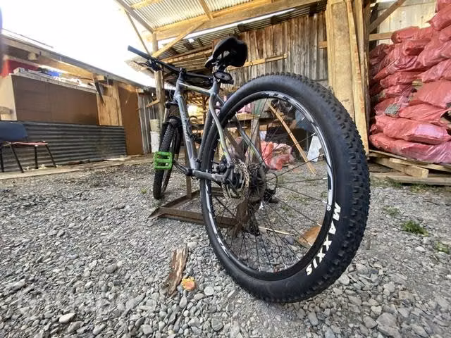 Bicicleta de montaña aro 27.5 talla L merida big 7