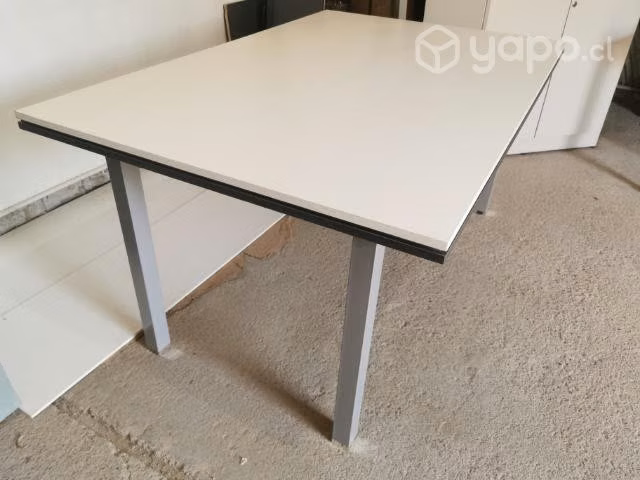 Mesa de reuniones