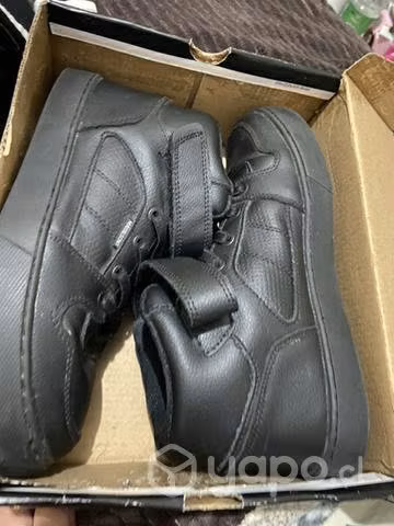 Zapatos de colegio maui nuevos