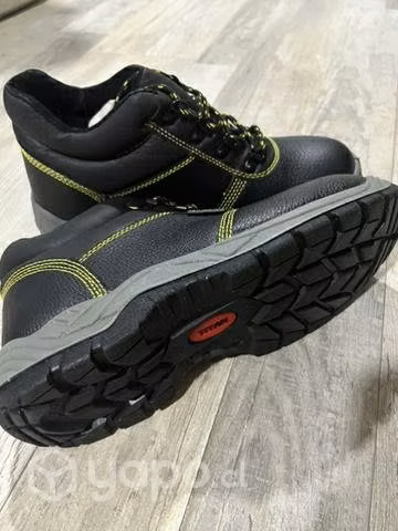 Zapatos de seguridad marca Titán