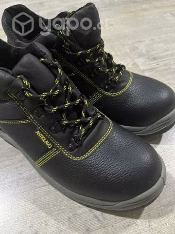 Zapatos de seguridad marca Titán