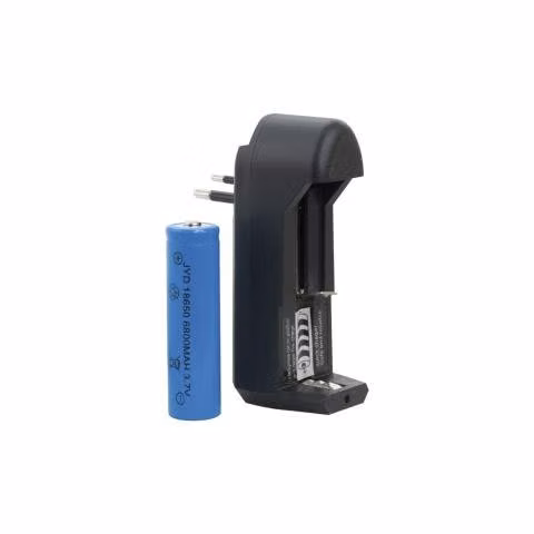 Linterna Led Tactica Zoom Potente Recargable Largo