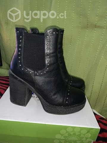 Botas chalada nueva