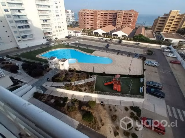 DEPARTAMENTO 4 Esquinas. Avenida Pacifico -…