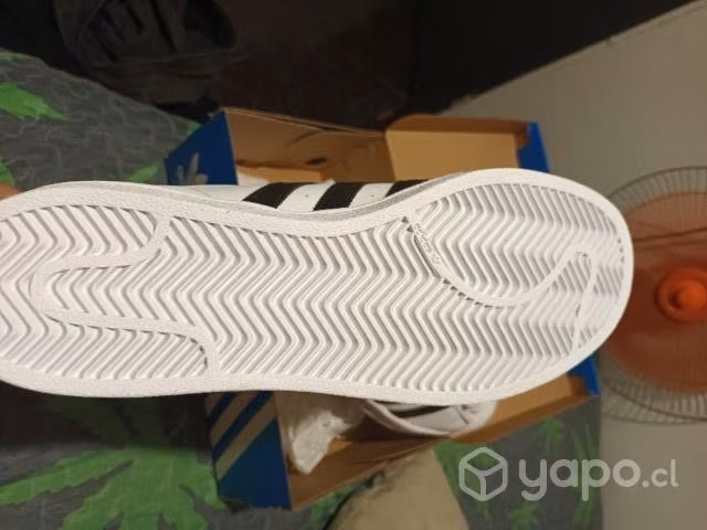 Zapatilla nueva sin uso - Imagen 2