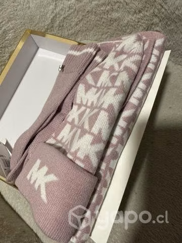 Conjunto bufanda, gorro y guantes Michael kors - Imagen 2