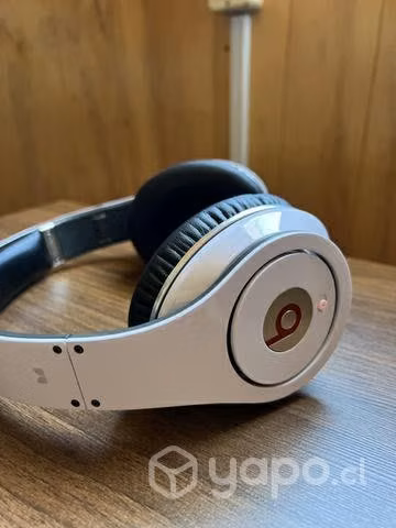 Beats Studio by dr dre