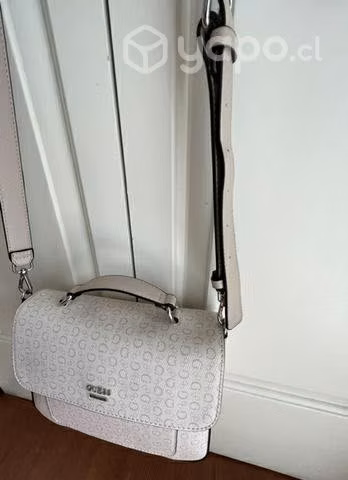 Bolso guess rosado, impecable