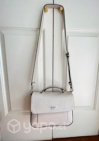 Bolso guess rosado, impecable