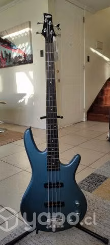Bajo eléctrico Ibanez GSR-180 y accesorios