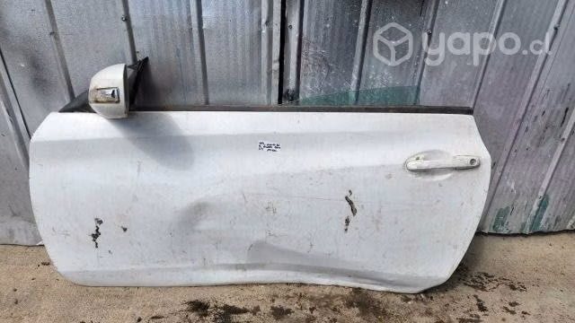 Puerta delantera izquierda hyundai genesis 2014