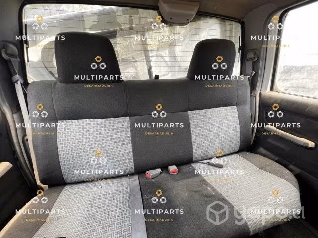 Asientos nissan terrano