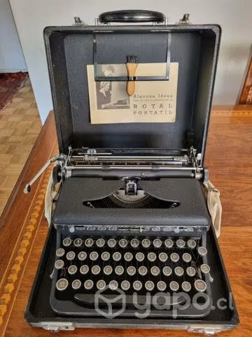 Máquina de escribir "Royal Portatil"