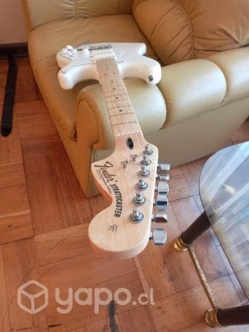 Fender squier stratocaster hibrida