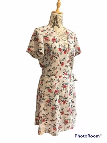 Vestido blanco floreado H & M"
