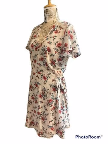 Vestido blanco floreado H & M"