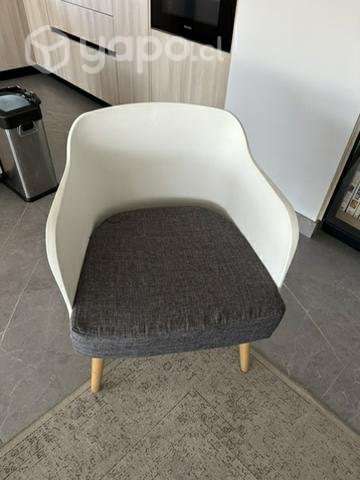 Silla diseño GROBA impecable - Imagen 2