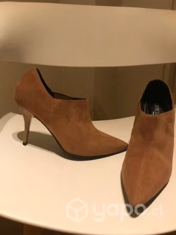Botin Taco aguja