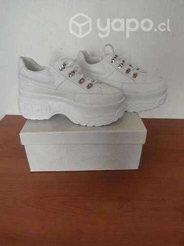 Zapatillas plataforma blancas - Imagen 3