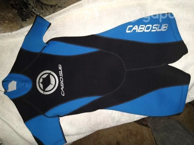 Trajes surf para mar río lago ,playa,verano,paseos