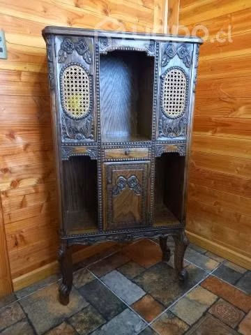 Mueble de castaño