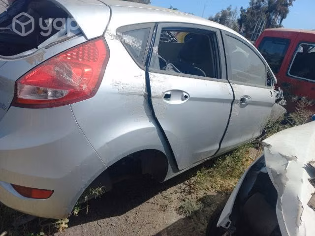 Foco trasero ford fiesta 2015 al 2020