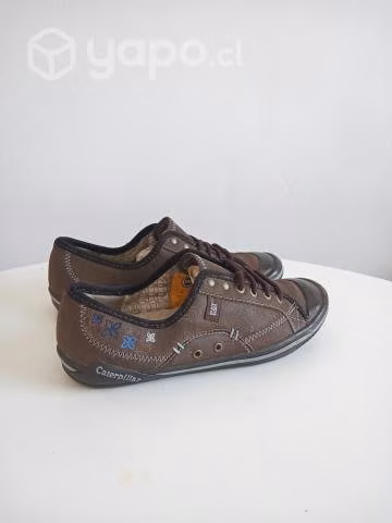 Caterpillar talla 39 de cuero
