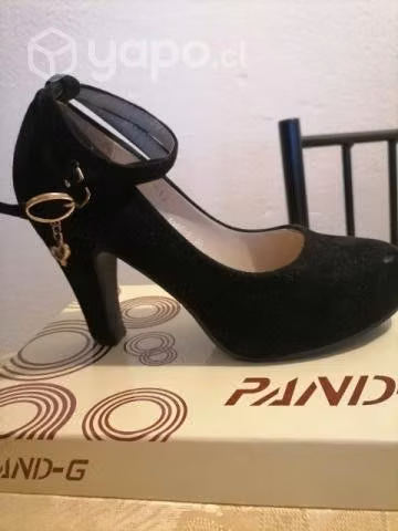 Zapatos de mujer.