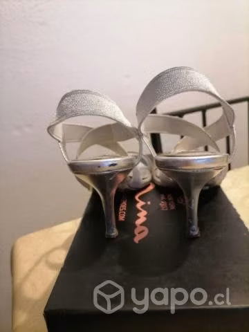 Zapatos de mujer.