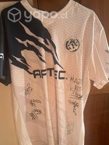 Polera de Leviatan Esports 2022