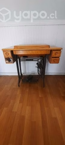 Maquina de coser antigua