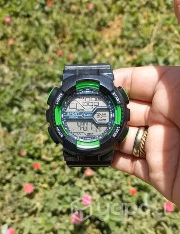 Reloj aprueba de agua
