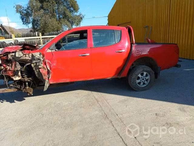 Cremallera de direccion mitsubishi l200 año 2014